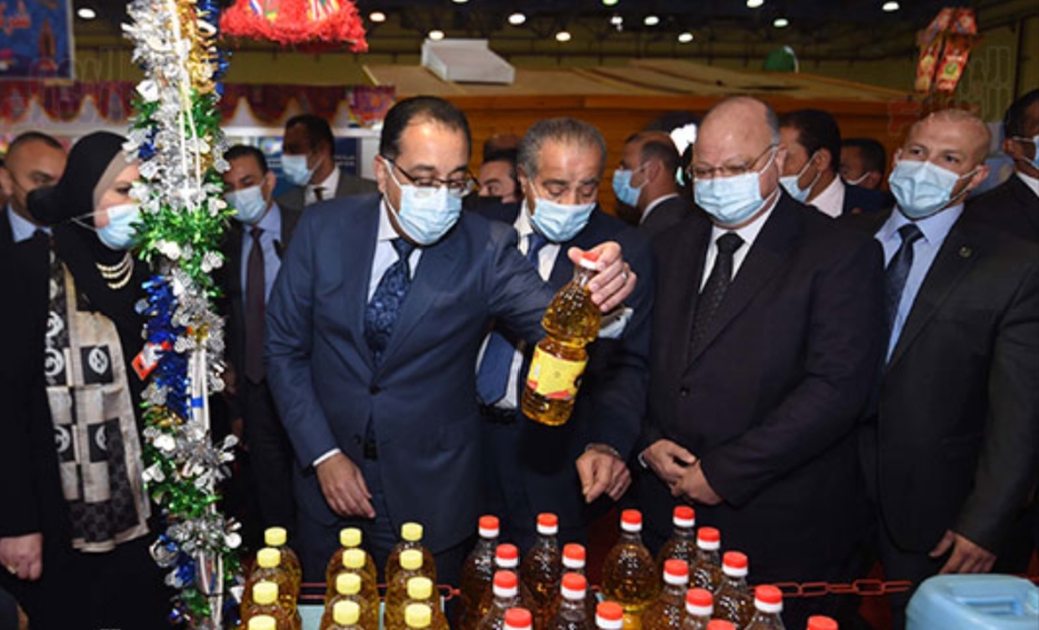 التموين تخفيضات ٥٠ % بمعرض اهلا رمضان ... ومدبولى يطمن الشعب على الاسعار