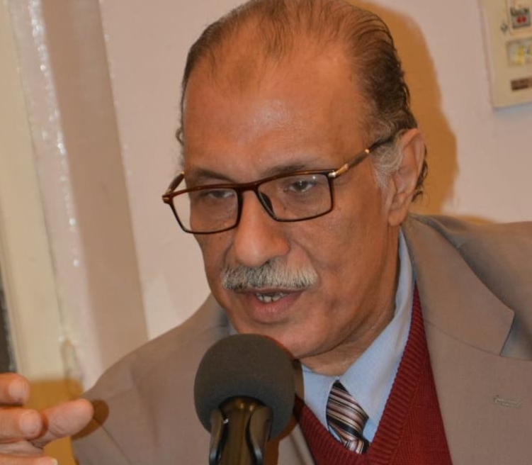 هيمنة الرؤى الصحفية على أنساق السرد القصصي في "الحاجر"