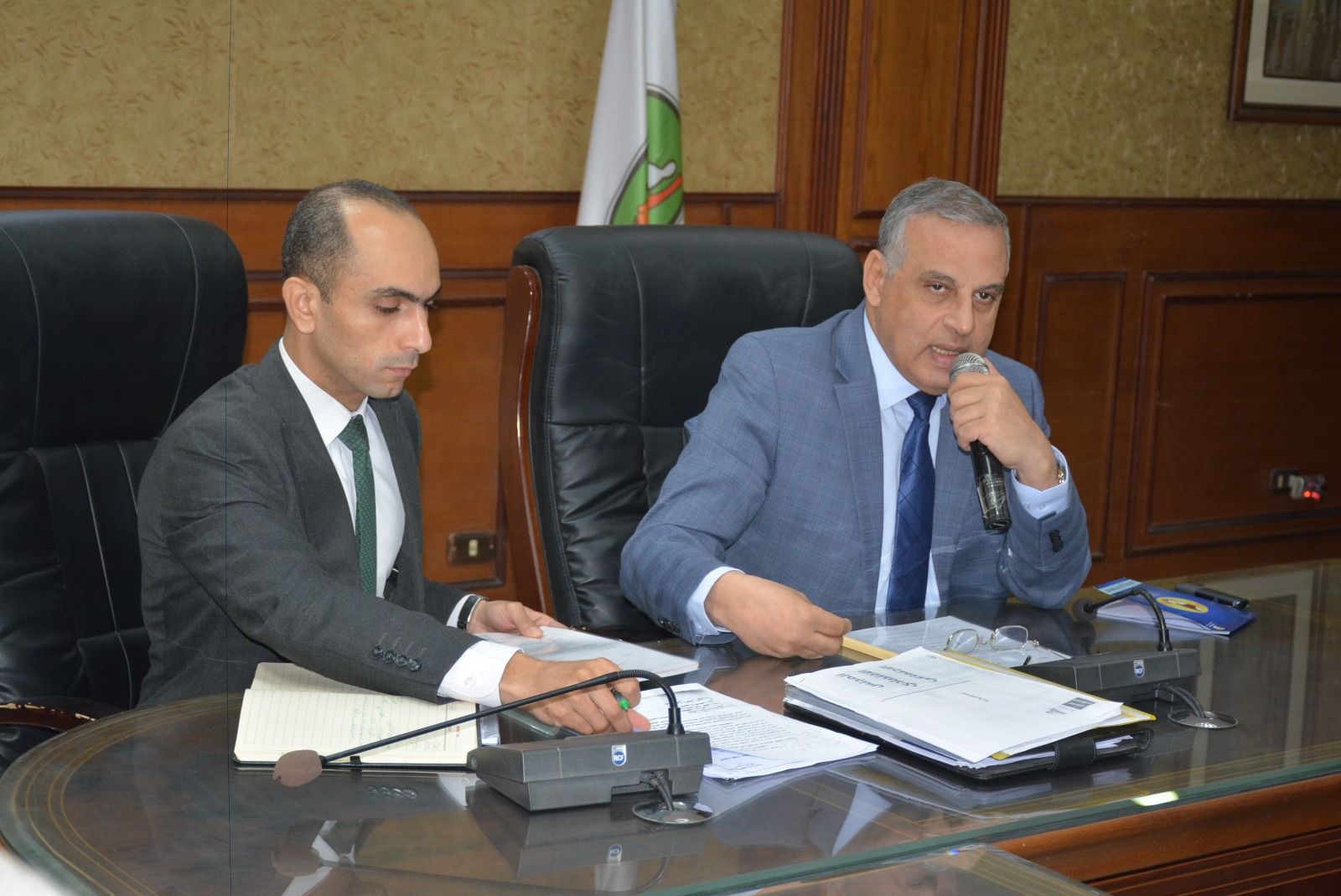 وما زالت المناقشات مستمرة!  المجلس الإقتصادي بسوهاج يناقش دعم الاستثمار والخطة الاستراتيجية