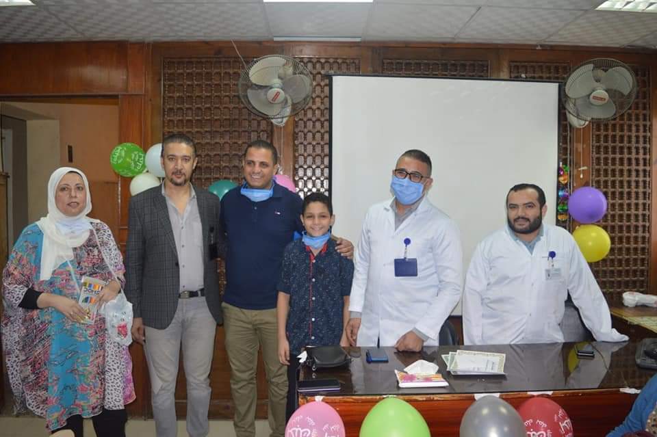 بالصور...تكريم المتفوقين من أبناء العاملين بمستشفى ٦ أكتوبر للتأمين الصحي