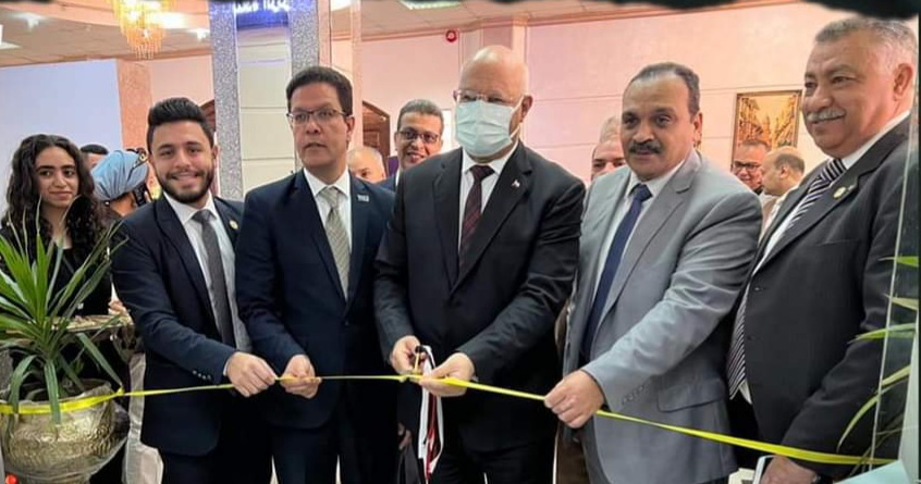 خلال افتتاحه معرض المشروعات الطلابية:   رئيس جامعة بنها : حريصون على دعم ورعاية الموهوبين والمبدعين