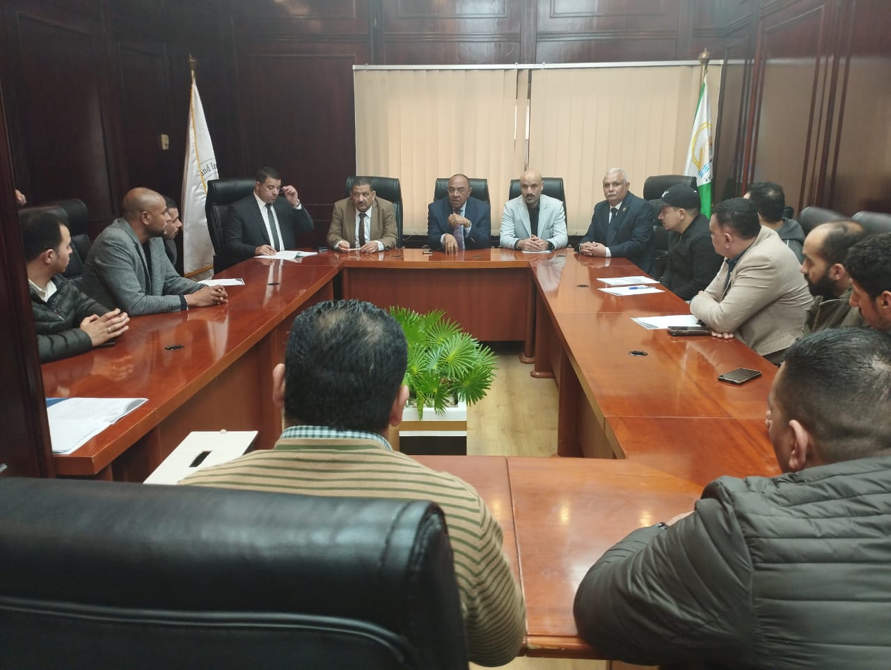 رئيس تجارية الجيزة يلتقى بتجار ومنتجى ومصنعى السلع الغذائية للتجهيز معرض اهلا رمضان بفيصل 