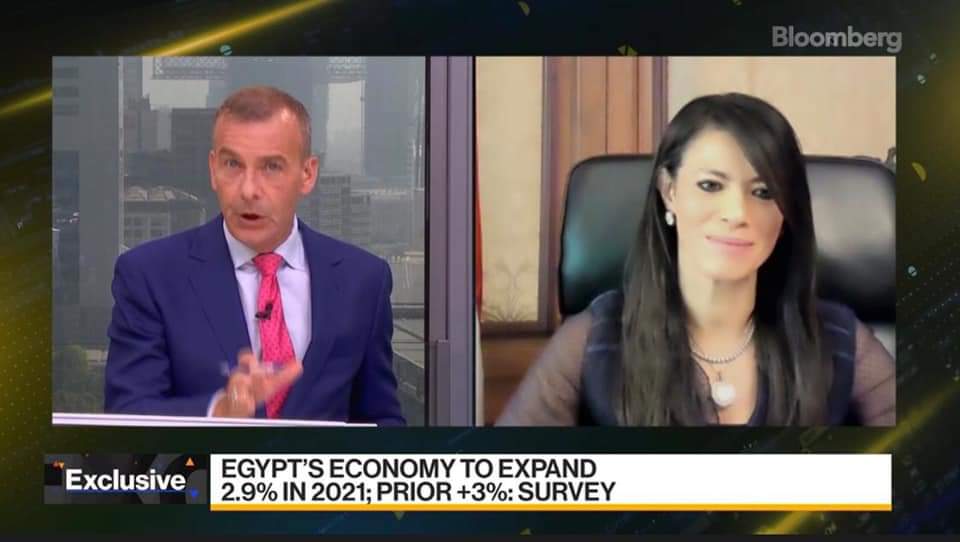 وزيرة التعاون الدولي تتحدث لشبكة بلومبرج العالمية حول توثيق تجربة مصر في التعاون الدولي والتمويل الإنمائي