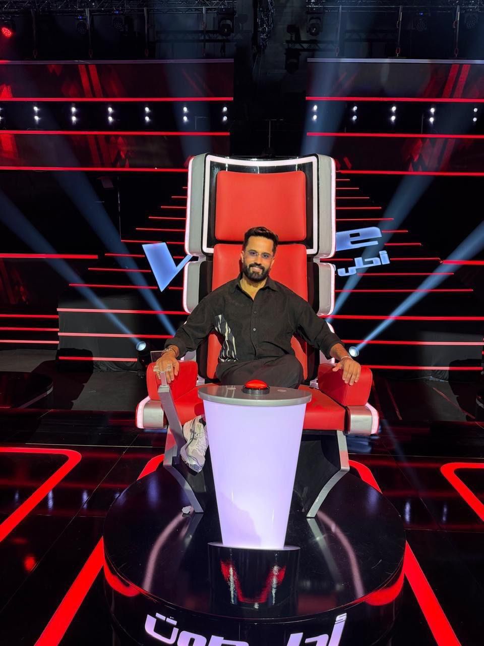 أحمد سعد يشيد بمهند الباشا: "صوت هيبقى في حتة تانية لوحده" بعد تألقه في "ذا فويس"