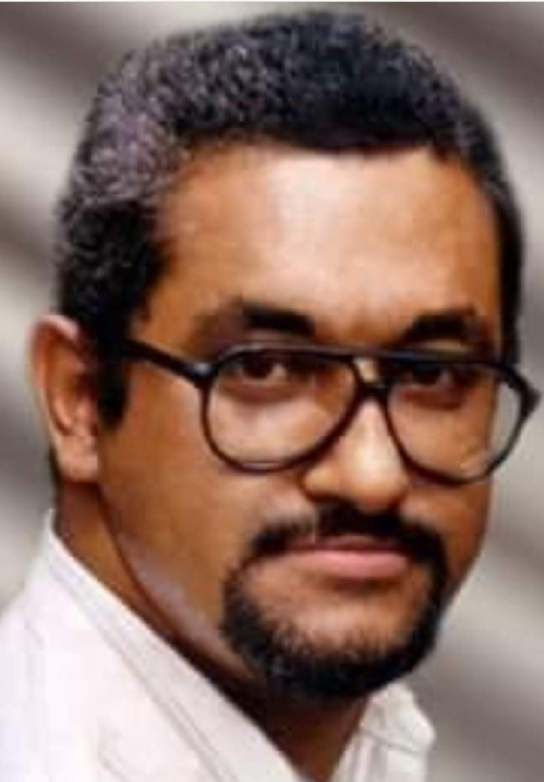 دموع صاحبة الجلالة . . محمد الحلواني ضمير الأمة الذي لم يمت