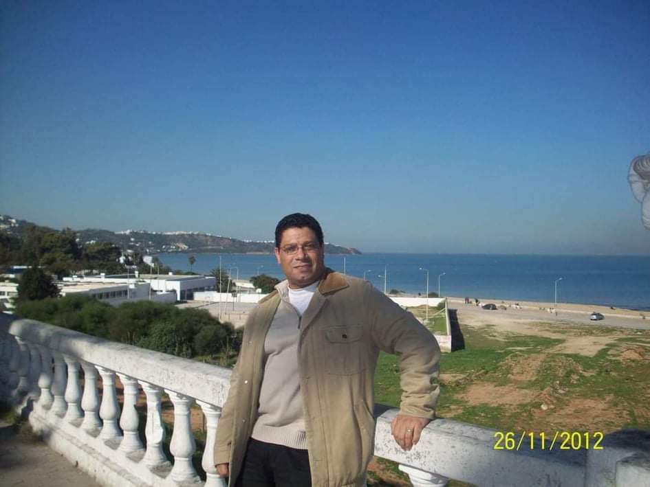 الشاعر المسرحي محمد زناتي: سعيد بتمثيل الليلة الكبيرة ومحطة مصر بمهرجان قرطاج