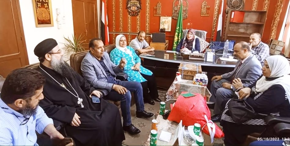 رئيس مجلس مركز ومدينةالقناطريهنئ مديرووكيل القناطرباليوم العالمى للمعلم