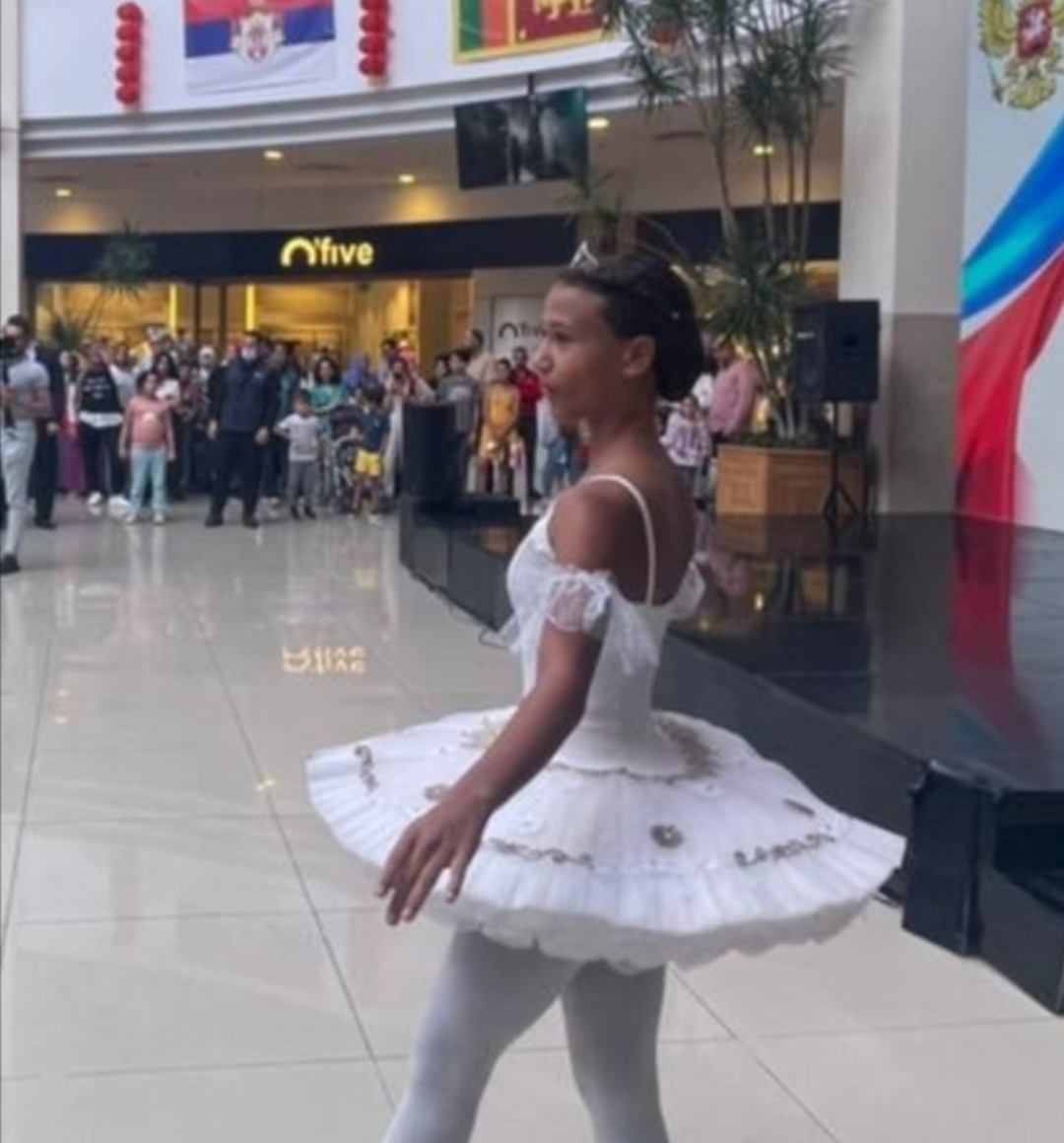 أطفال العالم يتألقون بعروض فنية ورقصات فلكلورية في افتتاح مهرجان تبادل الثقافات