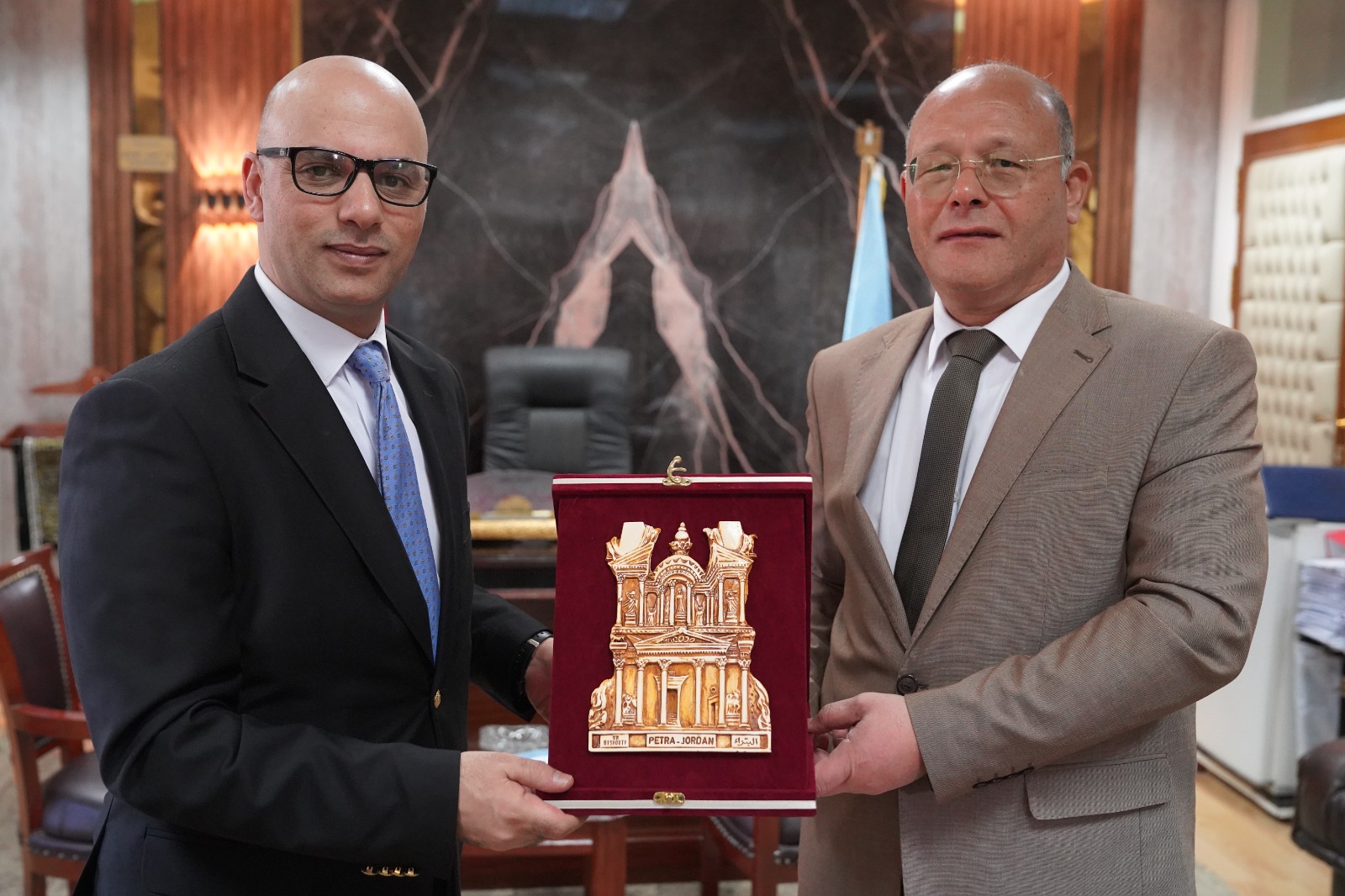 النعماني يبحث مع الملحق الثقافي لسفارة الأردن "التبادل العلمي" 