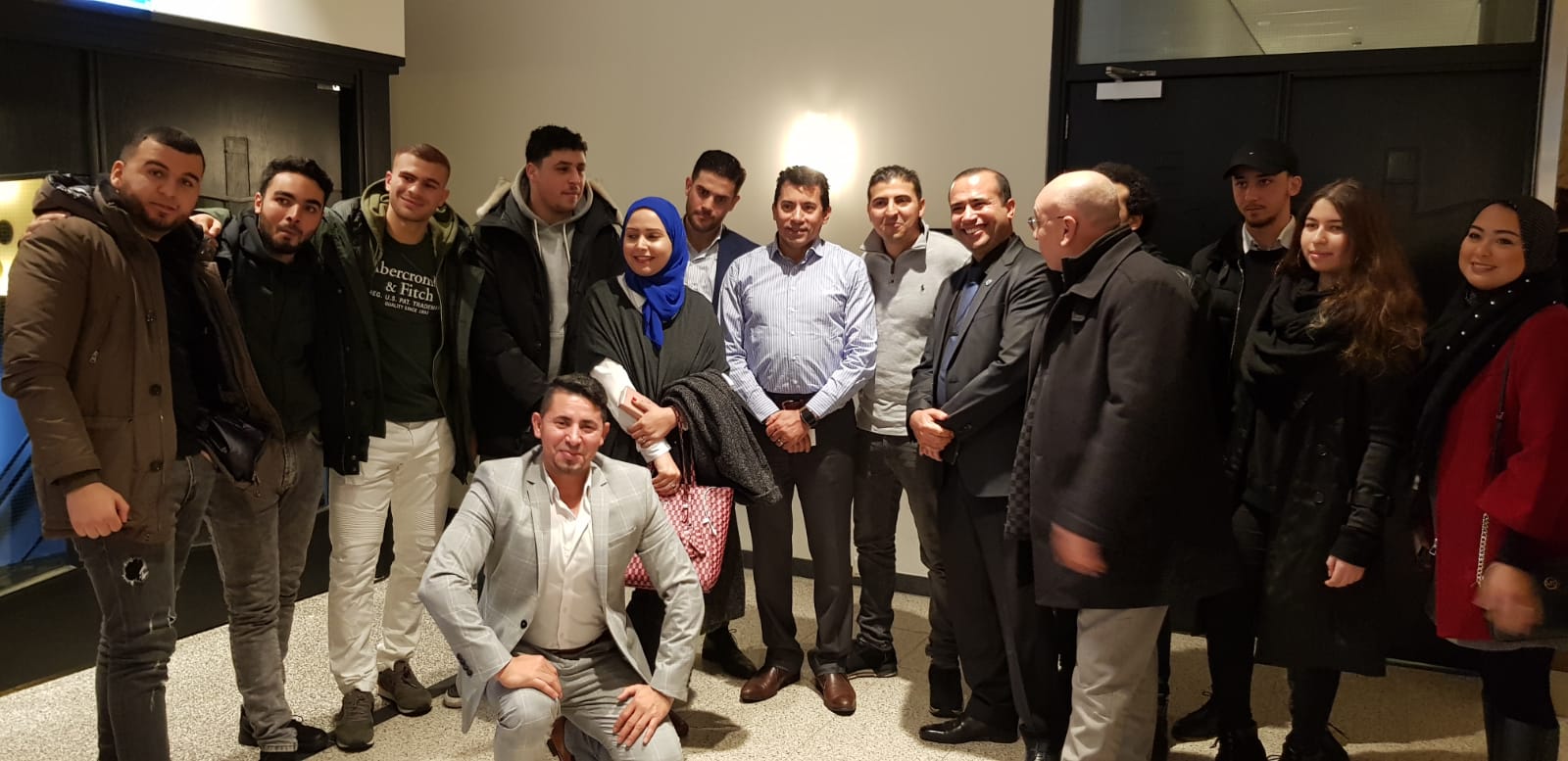 بالصور. شباب مصر في هولندا للوزير"عايزين السيسي