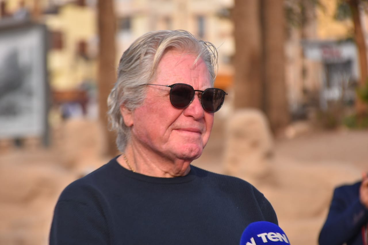 حسين فهمي ينضم للجنة العليا لمهرجان الأقصر للسينما الأفريقية في دورته المقبلة