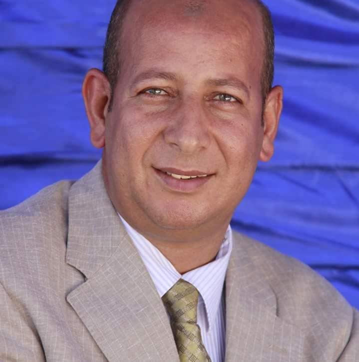 طارق يوسف يكتب: بين مشهدين