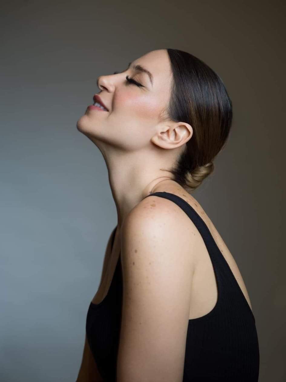 منة شلبي تخوض سباق رمضان بـ"اتجاه اجباري"