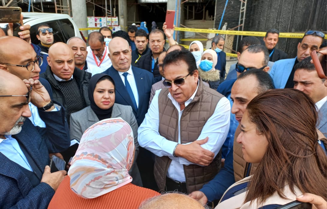 بلبع تستقبل وزير الصحة بمستشفى بدر المركزى ويتفقدا أقسام المستشفى المختلفة 