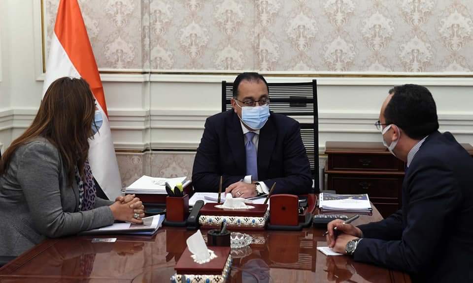 رئيس الوزراء يتابع مع محافظ دمياط عددا من ملفات العمل المهمة