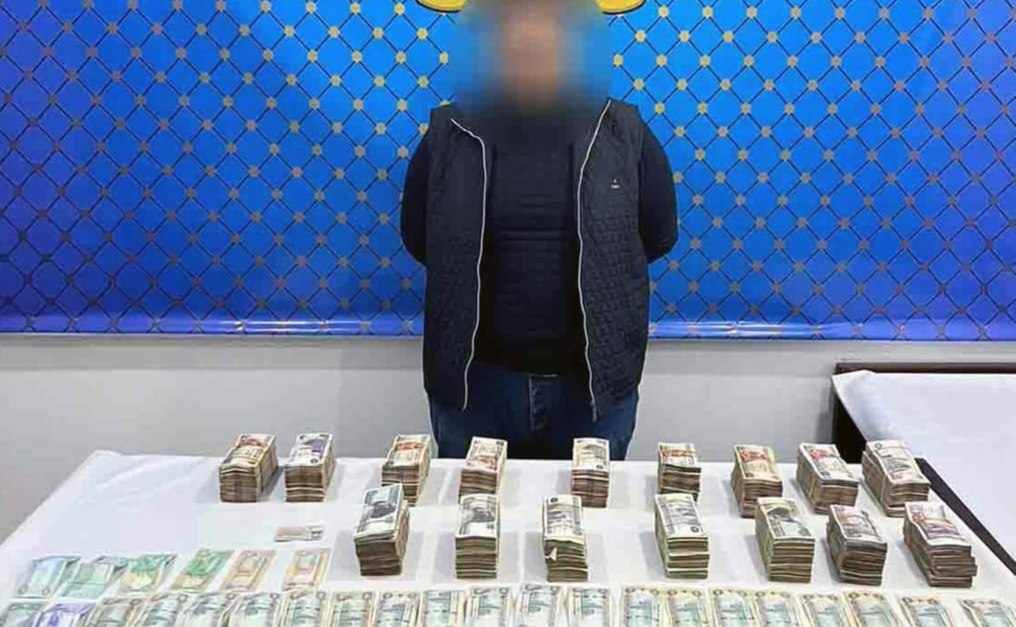 ضبط أحد الأشخاص يزاول الإتجار بالنقد الأجنبى بالسوق السوداء