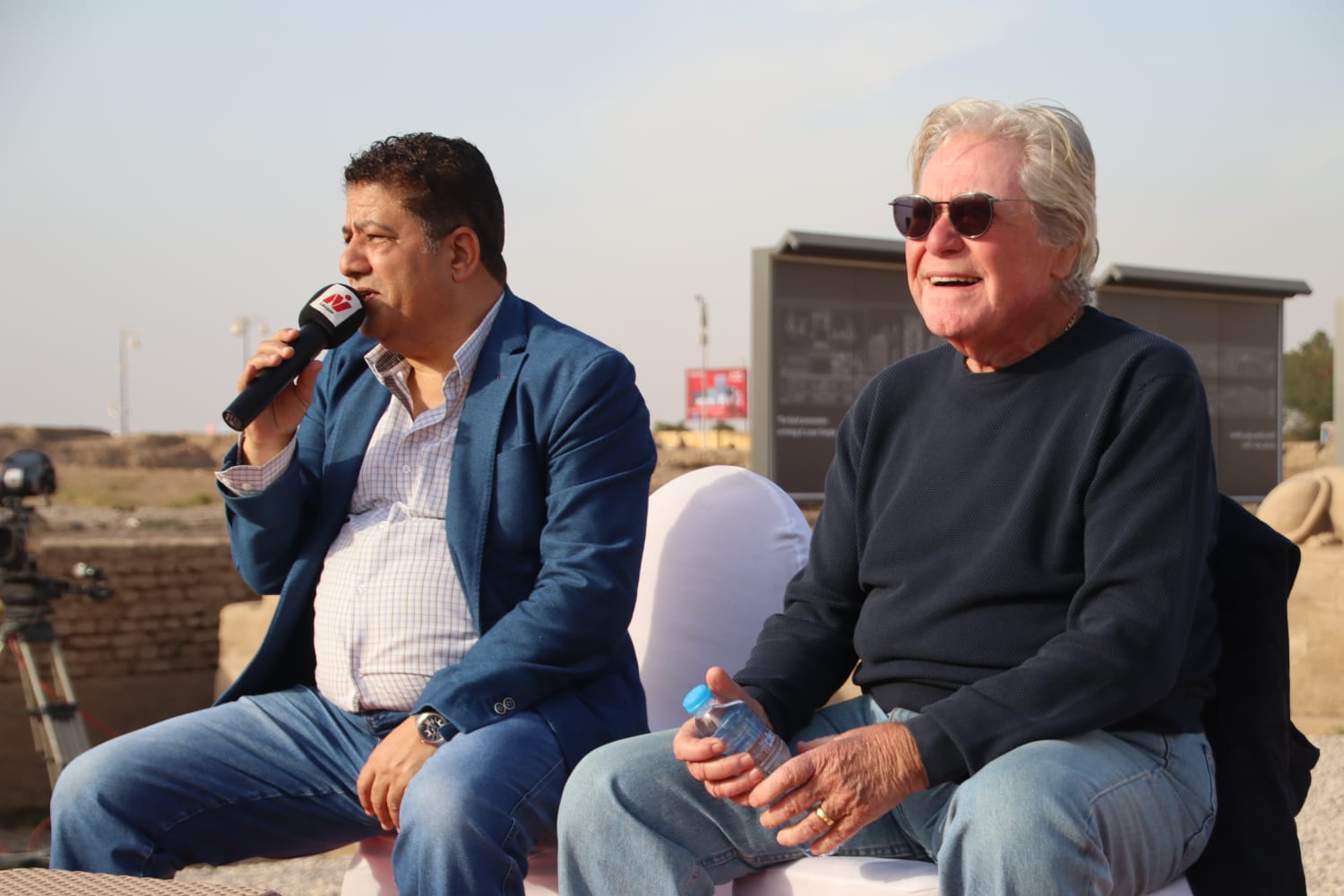 حسين فهمي : البيروقراطية سبب تأخر السينما وغياب الدراما الإنسانية يضعفها