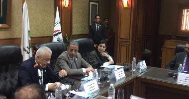 وزير التعليم: "متحاولوش تخلوا أولادكم نسخة منكم"