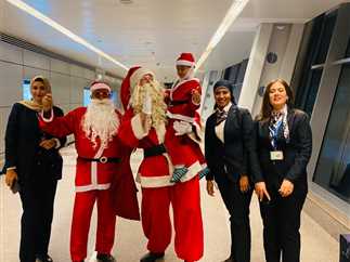 للمرة الـ10 للاحتفال بالكريسماس.. «بابا نويل البلجيكي» يصل للغردقة 