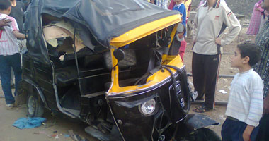 إصابة شخصين فى حادث سقوط توك توك داخل حفرة فى الحوامدية