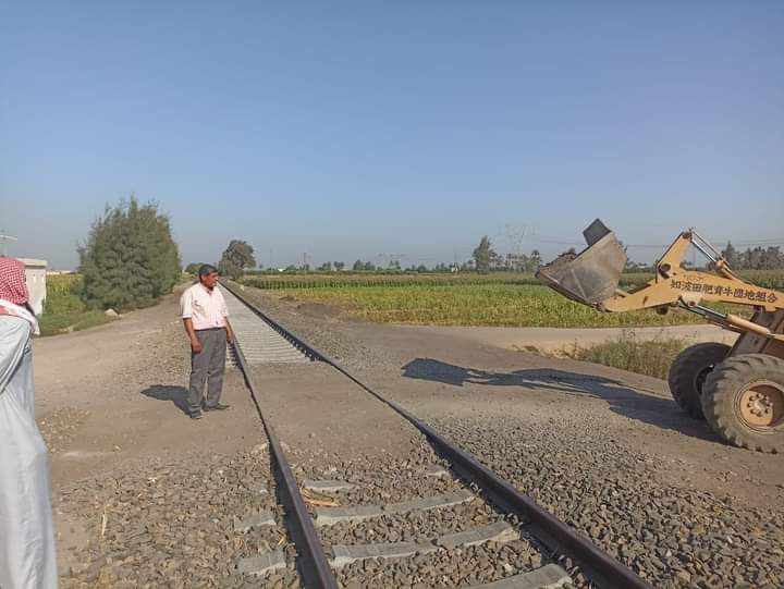 غلق 5 معابر مخالفة على السكة الحديد بمركز الدلنجات بالبحيرة 