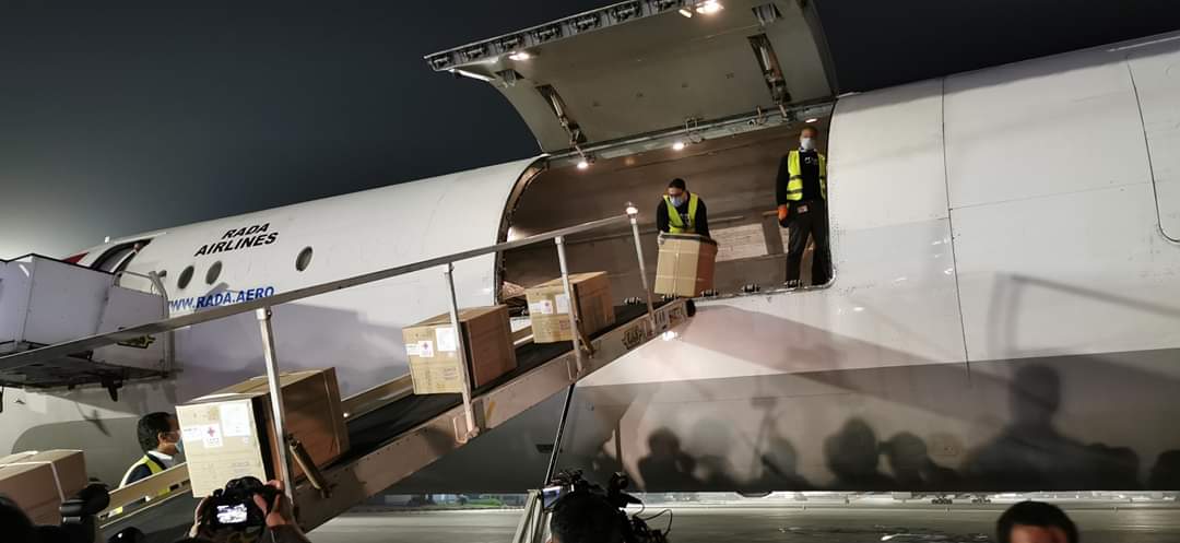 بالصور..وصول 4 أطنان مساعدات طبية من الصين