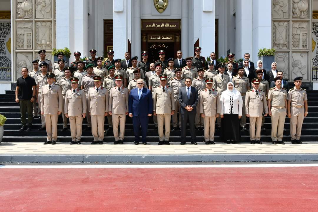 المتحدث العسكرى : القوات المسلحة توقع بروتوكول تعاون مع كلية الإقتصاد والعلوم السياسية جامعة القاهرة