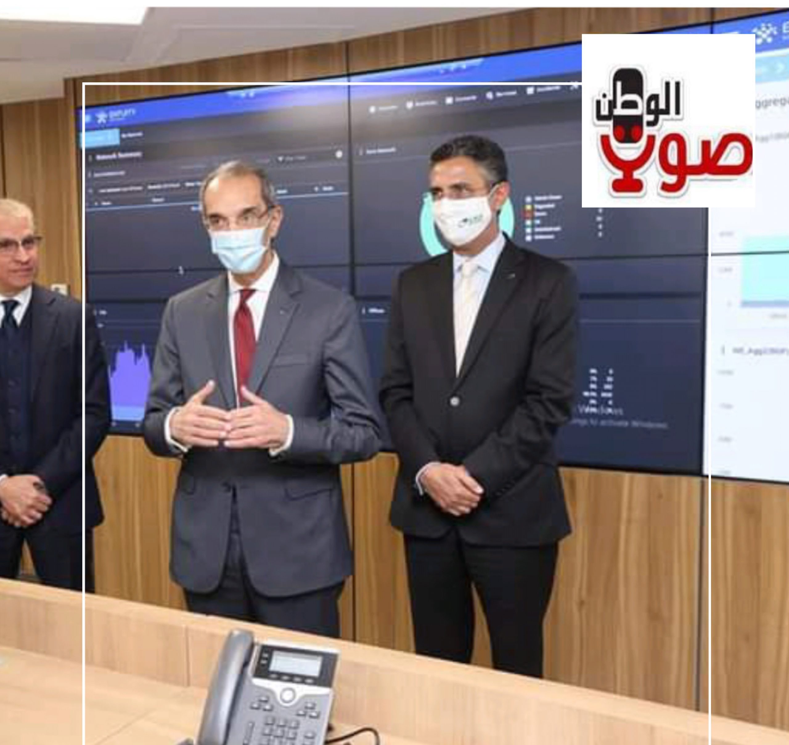 بالصور : وزير الاتصالات وتكنولوجيا المعلومات يفتتح مركز مراقبة وتشغيل الخدمات لمتابعة أداء تقديم الخدمات التى يقدمها البريد للمواطنين .