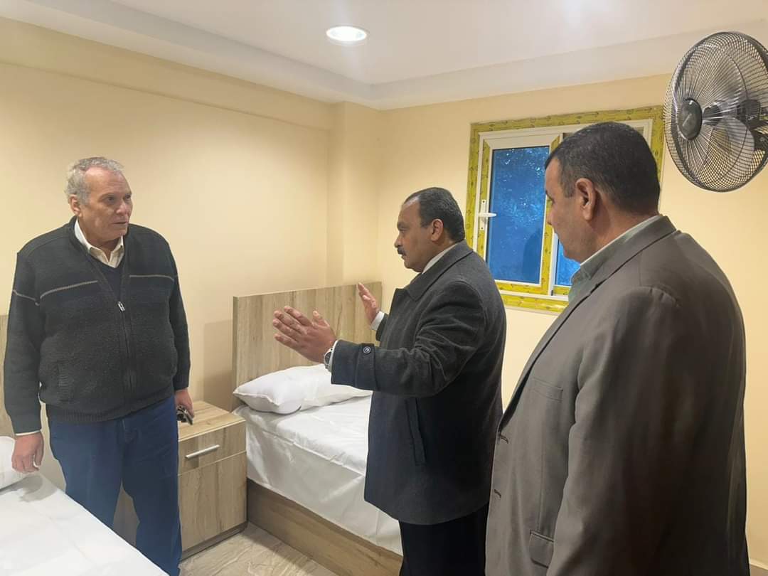 نائب رئيس جامعة بنها لشئون التعليم والطلاب يتفقد فندق الجامعة 