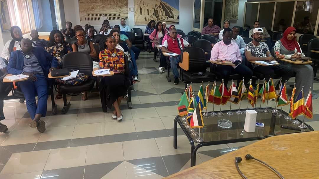 عزت إبراهيم: صحافة الحلول أحد السبل التى تساعد المجتمع على ايجاد معنى للصحافة