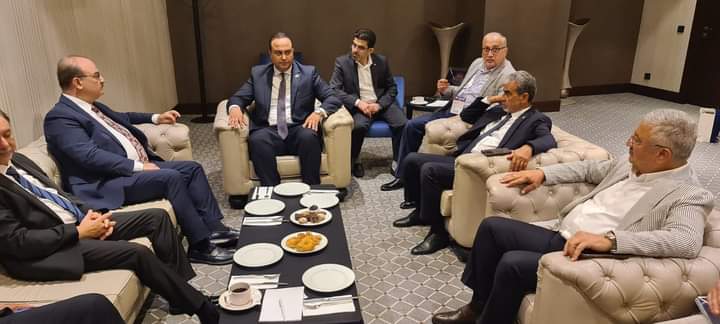 رئيس هيئة الرعاية الصحية يلتقي مع نائب وزير السياحة والثقافة التركي والمسئولين عن ملف السياحة العلاجية بالحكومة التركية ووفد المستشفيات التركية الخاصة