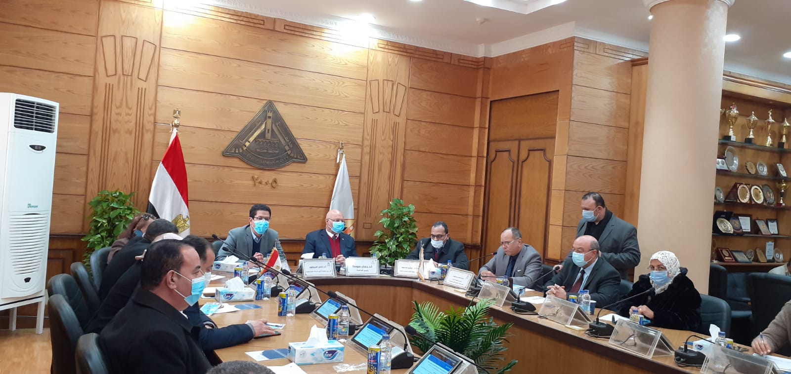 رئيس جامعة بنها يترأس اجتماع مراجعة الادارة السنوي لنظام الجودة ايزو ٩٠٠١_٢٠١٥