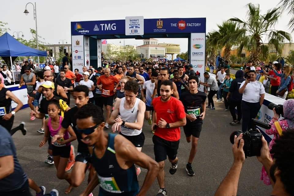 بالصور...النسخة الثانية من "مدينتي هاف مارثون" وأكبر جولة للدراجات النارية في مصر