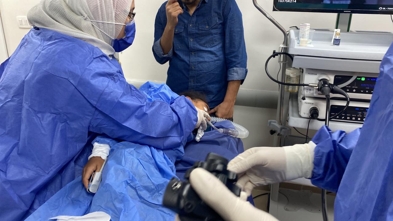 إنقاذ طفلة بعد ابتلاعها عملة معدنية بحميات الغردقة 