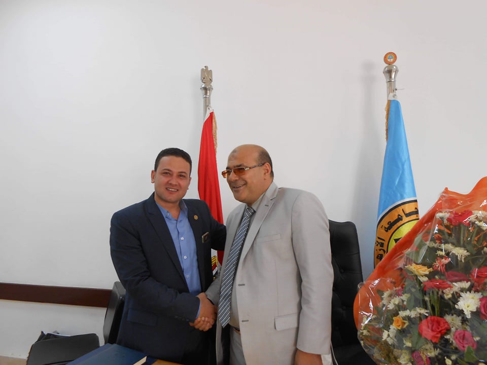 رمضان إبراهيم يهنئ عميد إعلام الأزهر لتعيينه مديرًا لمركز إعلام الجامعة