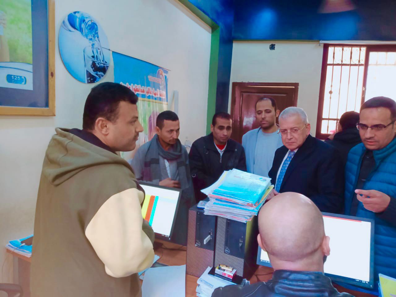 رئيس شركة مياه القليوبية يتفقد مراكز خدمة العملاء لمتابعة سير العمل