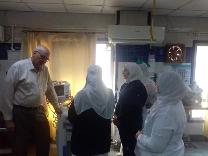 مدير فرع التأمين الصحي بالشرقية يزور مستشفى المبرة  بالزقازيق