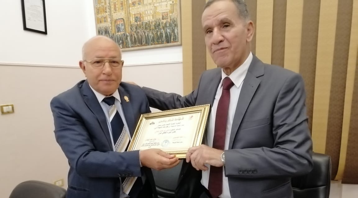 مناقشة "ترجمة معاني القرآن الكريم إلى اللغة العبرية" باتحاد كتاب مصر 