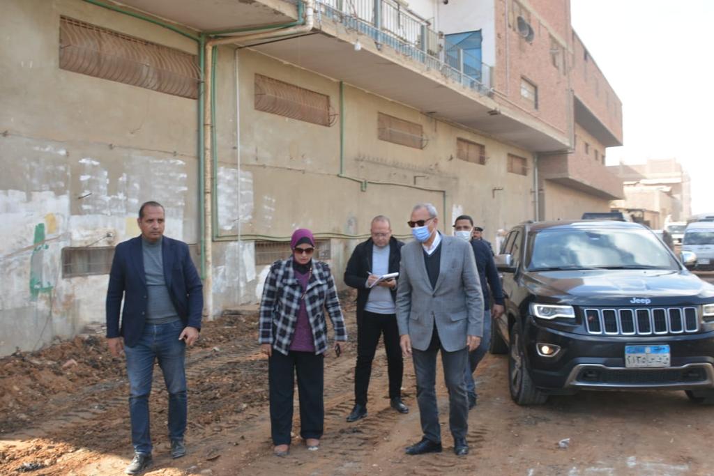 الهجان: الإنتهاء من أعمال تغطية ترعة الباسوسية وطريق الحادثة أبو الغيط بالقناطر الخيرية 