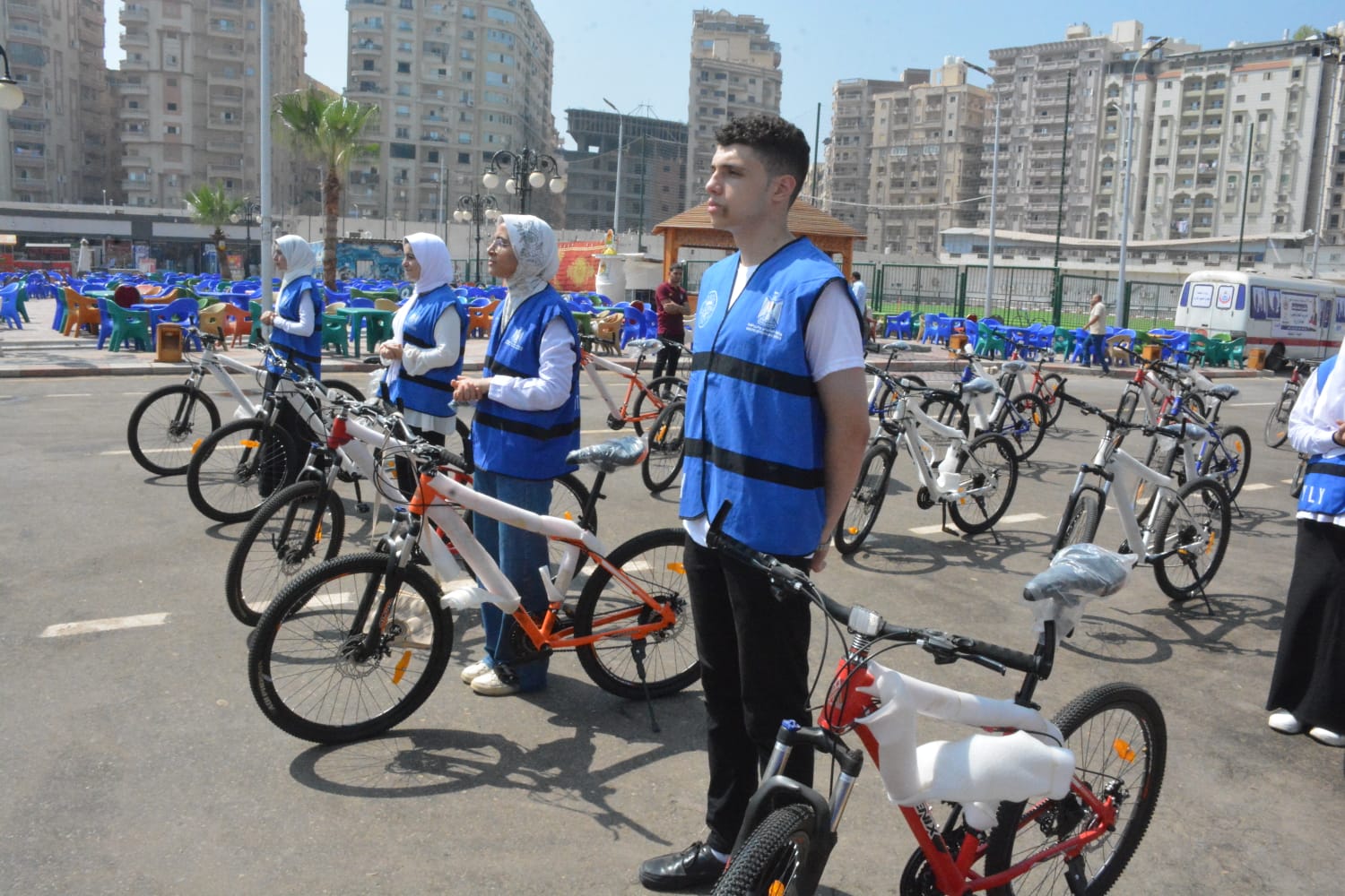 ضمن المبادرة الرئاسية دراجتك صحتك   تسليم 50 دراجة هوائية لأسر الشهداء بالبحيرة 