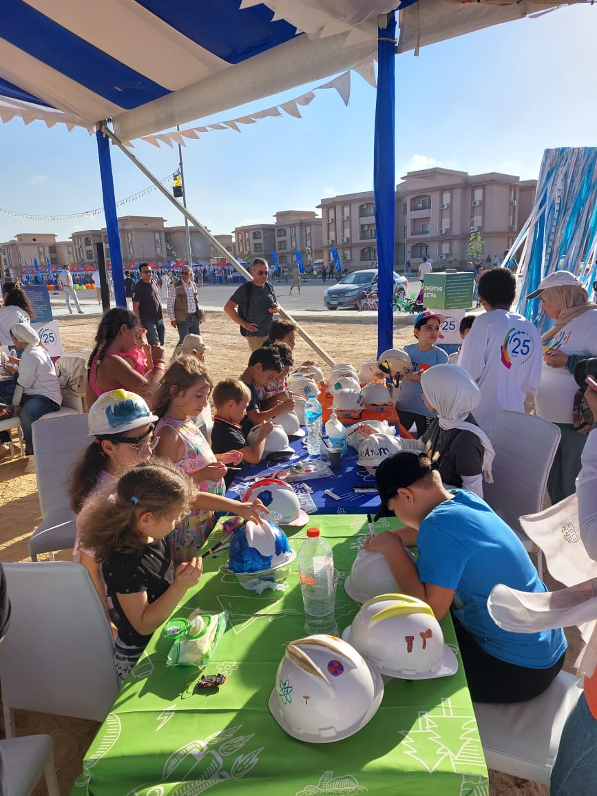 إشادة روسية بفتاة مصرية بالضبعة