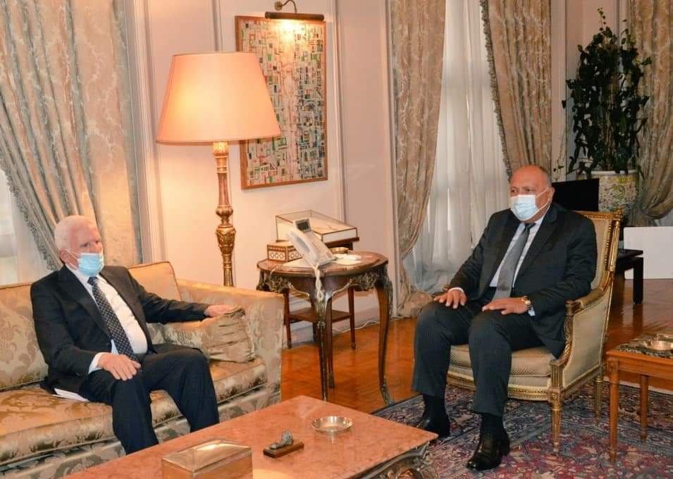 وزير الخارجية يستقبل عزام الأحمد لبحث آخر مُستجدات الأوضاع في الأراضي الفلسطينية