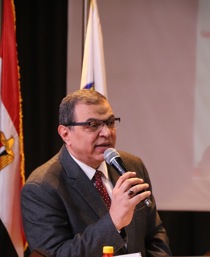 القوى العاملة: معرض للفنون التشكيلية لاكتشاف القدرات الفنية للعمال وتشجيعهم بما يحفزهم على العمل والإنتاج .. الأحد