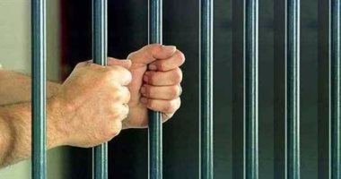 حبس سيدة بتهمة النصب علي المواطنين عن طريق "فيس بوك"