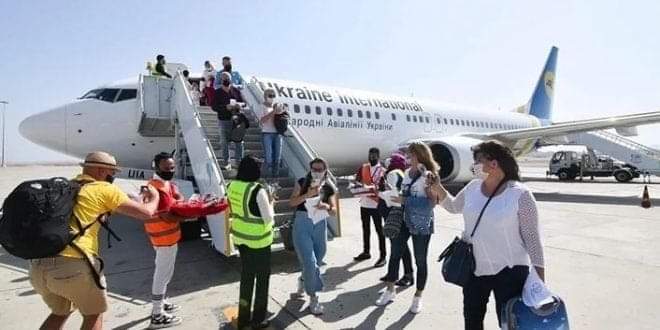 ارتفاع اشغالات الكريسماس اليوم بفنادق البحرالاحمر وصول 18 رحلة روسية لمطار الغردقة