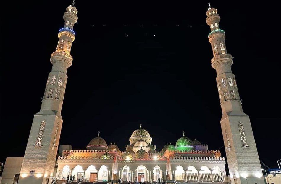 مسجد الميناء الكبير في الغردقة يحصل على شهادة ضمان الجودة والاعتماد في المجال الدعوي