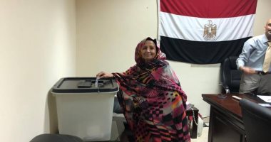 المصريون بالسودان يشاركون فى الاستفتاء على التعديلات الدستورية