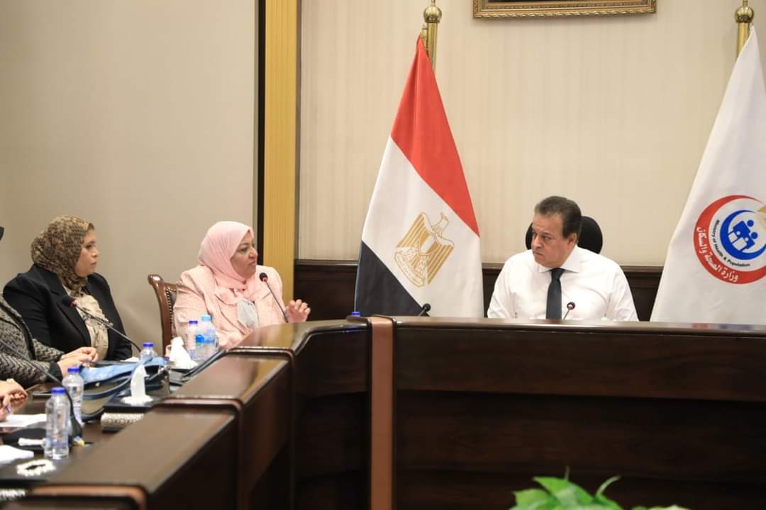 وزير الصحة يعقد اجتماعًا مع مديري إدارات الرعاية الصحية الأولية بجميع المحافظات 