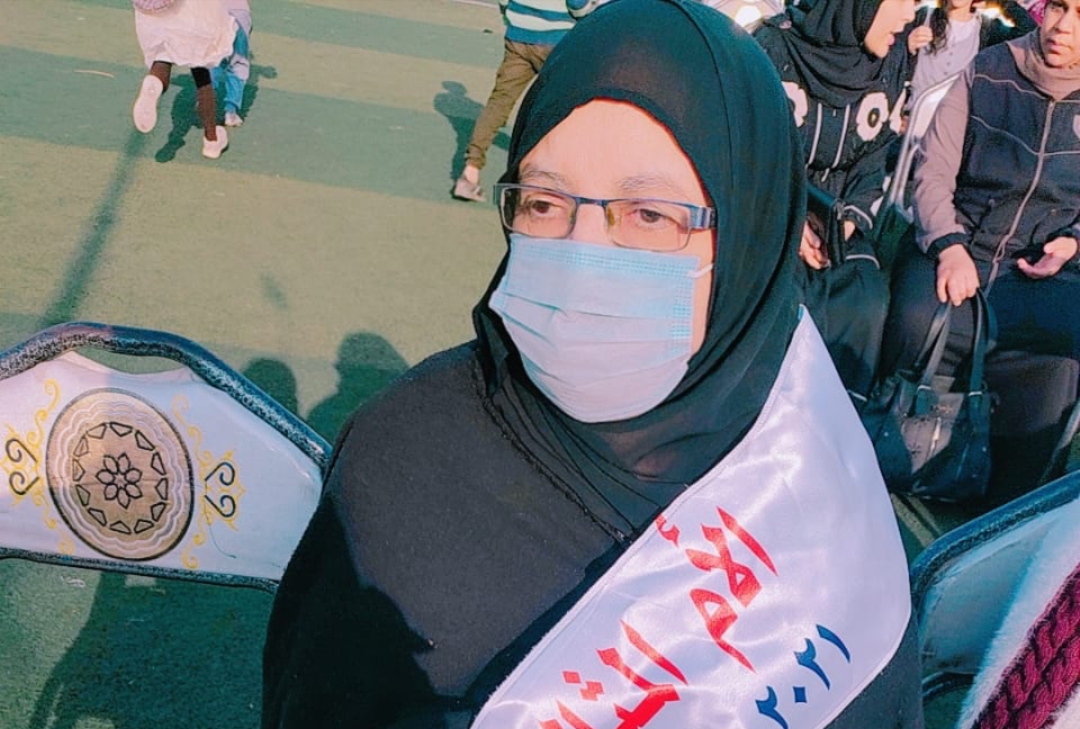 أمي الحضن الدافئ