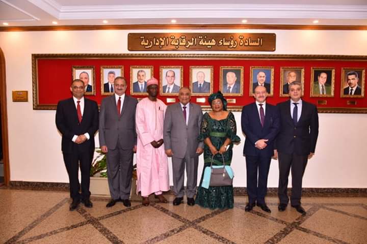 بالصور.. رئيس الرقابة الإدارية يلتقى الوزيرة المفوضة للرقابة العليا بدولة الكاميرون.